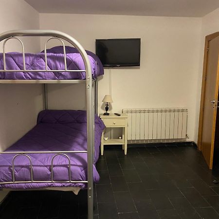 Albergue Las Veletas Caces エクステリア 写真