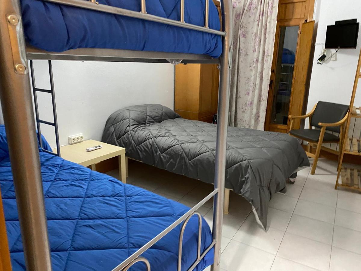Albergue Las Veletas Caces エクステリア 写真