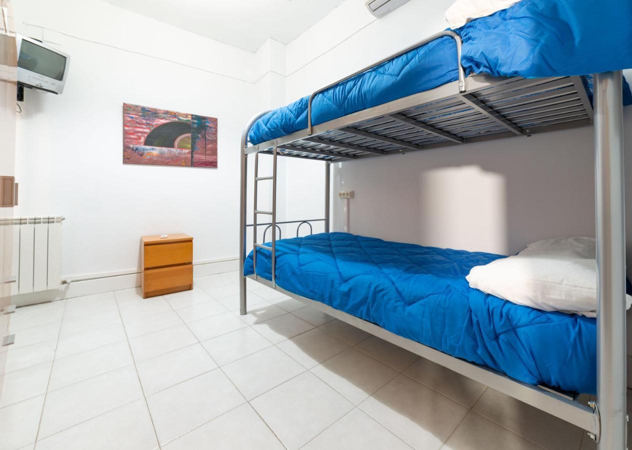 Albergue Las Veletas Caces エクステリア 写真